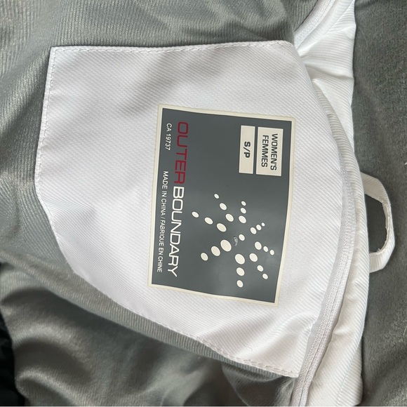 Outer Boundaries womens polar white snow jacket - Picture 3 of 7